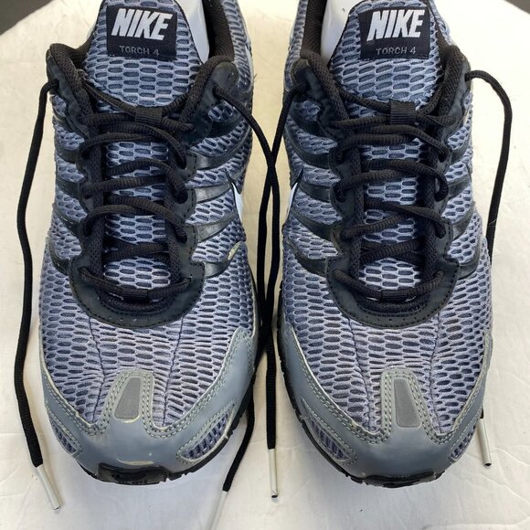 Athletic_Shoes